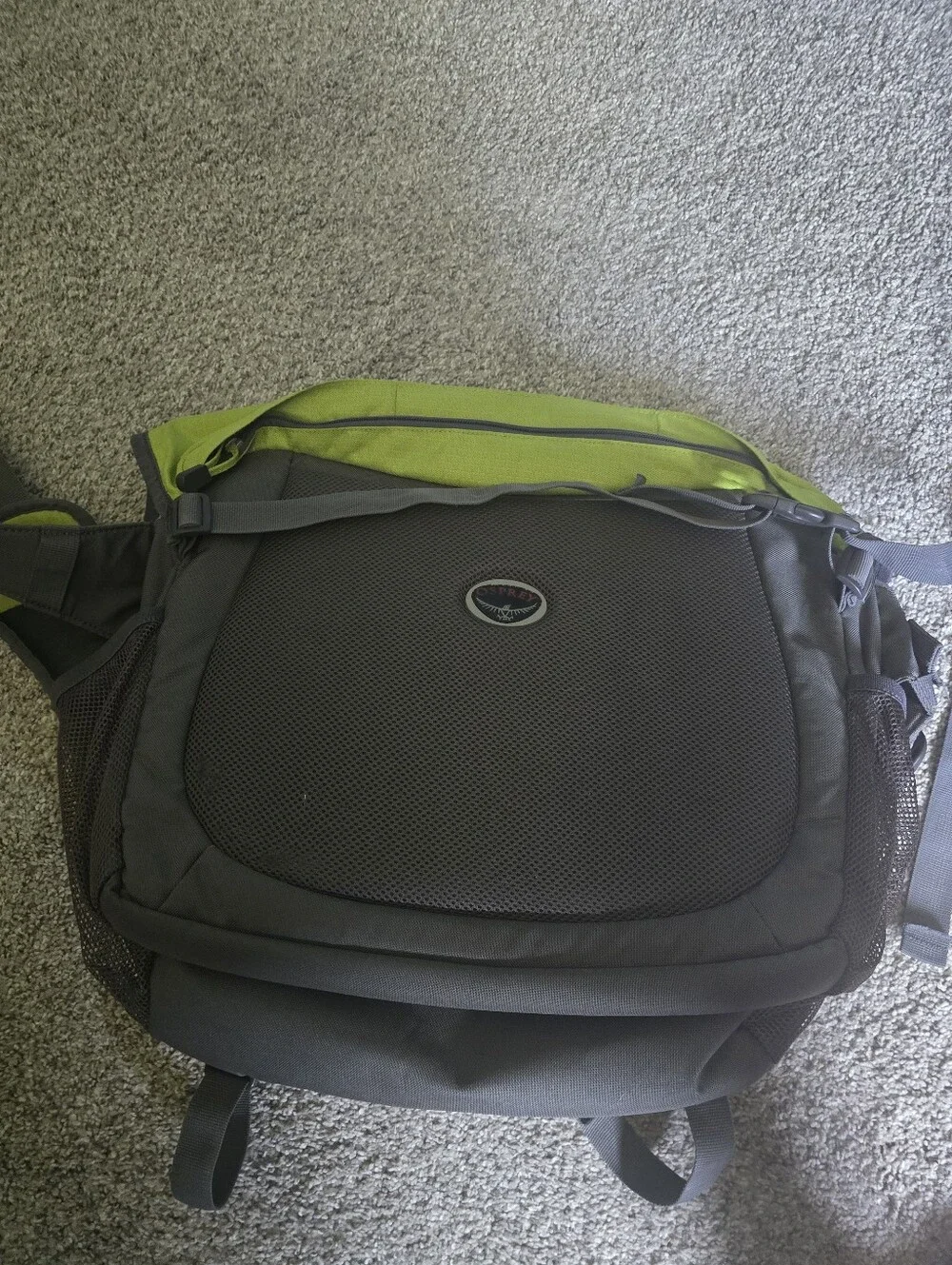 OSPREY Two-Tone Green and Dark Gray Messenger Bag